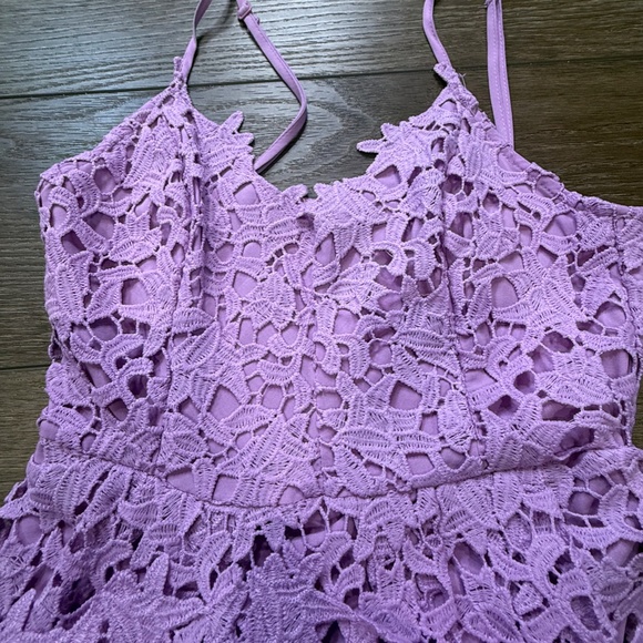 ASTR The Label Lace Overlay Midi A-Line Dress, Light Orchard, Size S, Dressy - Picture 8 of 15